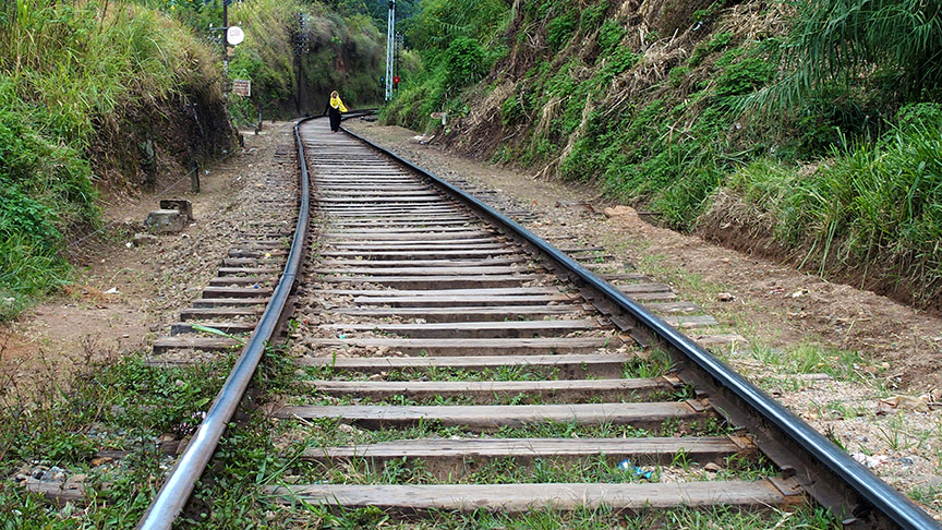 Sri Lanka trains railroad